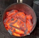 Hard Wood Activated Charcoal Sawdust Briquette Machine Barbecue (BBQ) Coffee Grounds 5-6 Hours Burning Time 5% Moisture 7900J