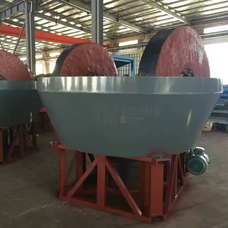 Hot Selling 1100 Gold Mill Wet Disc Mill 0.5t/h Capacity Including Mining Equipment Gravity Concentrator Engine