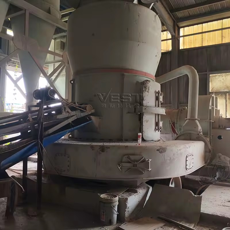 2026 Low Price Stone Grind Powder Making Machine 200-425Mesh MTM European Limestone Grinding Mill for Sale