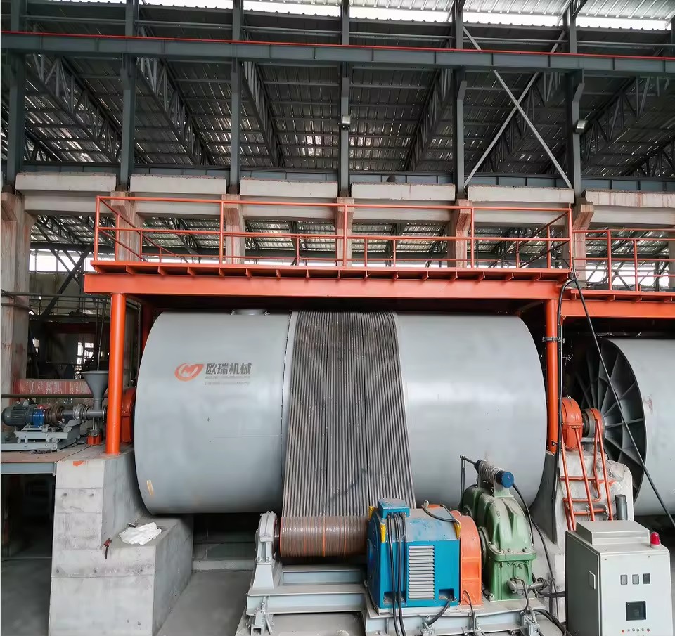 Wear Resistant Continuous Wet Ball Mill Grinding Machine 40-150t/h Efficient Grinding for Feldspar/Barite/Fluorite Mineral