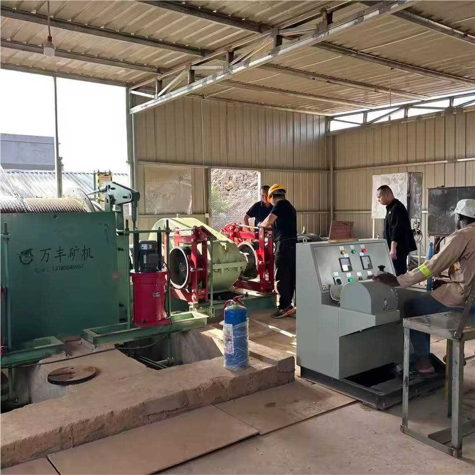 2T Mining Equipment Stable 1.8m/s 426m Depth OEM/ODM for Narrow Shafts