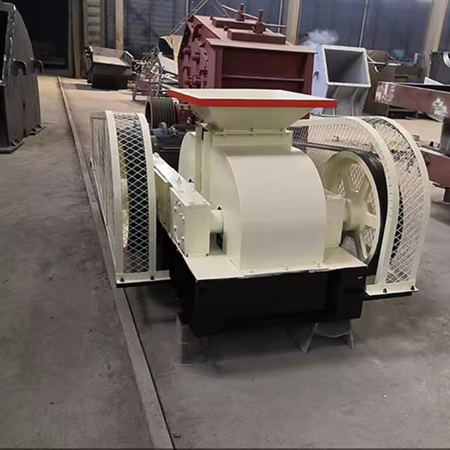Low Price Small Rock Double Smooth Roller Crusher Machine 20 Mesh for Gold Mining