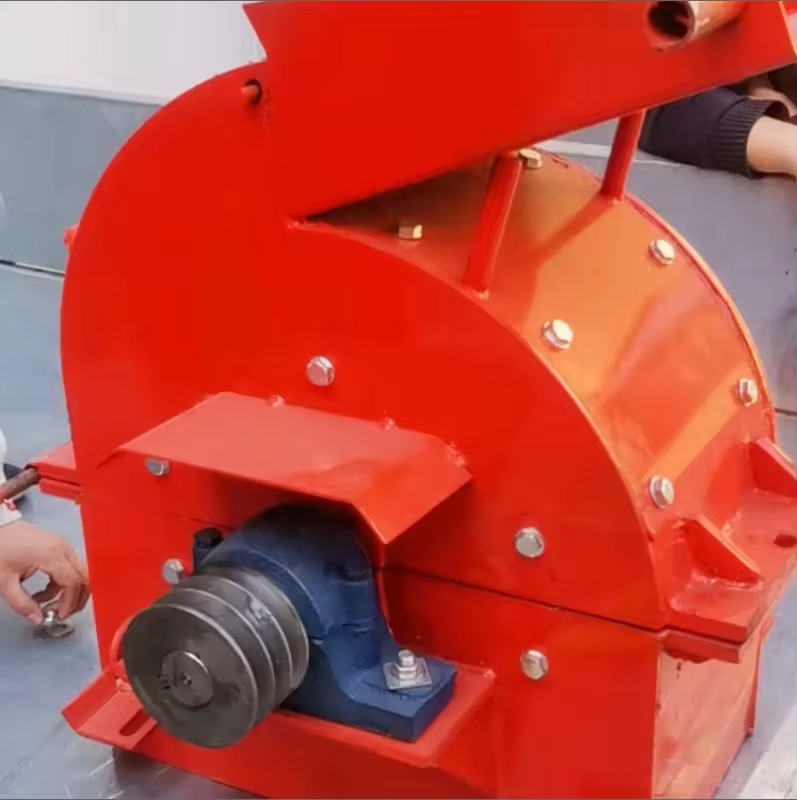 Tengka Jaw Crusher Portable 24HP Diesel Engine Hammer Crusher