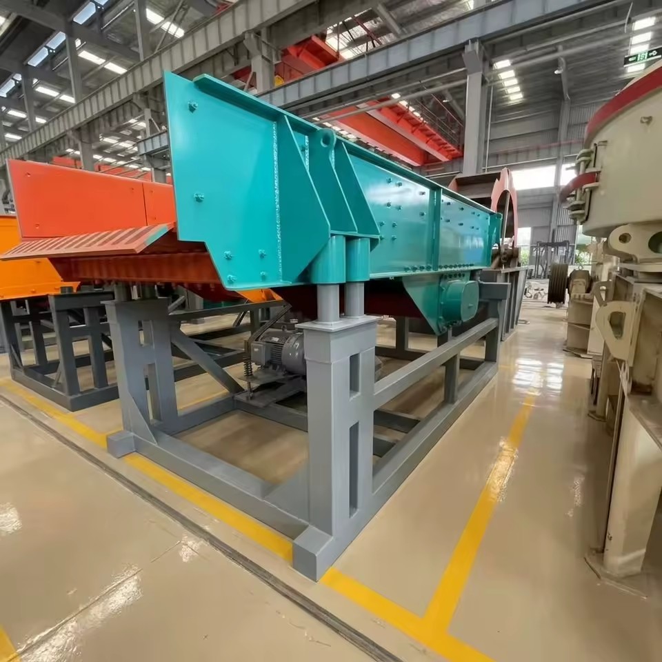 Good Quality Vibrating Feeder 1540 Mining Stone Vibratory Feeding Machine 1500x4000mm for Primary Feeding Aggregate Production