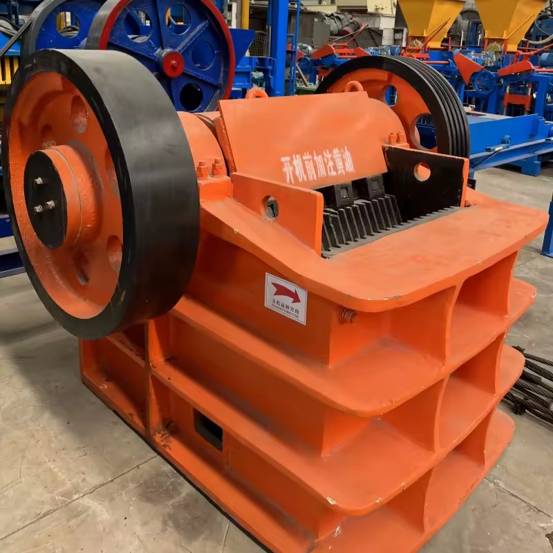 PEX250x750 Fine Jaw Crusher 8-35t/h 22kw 210mm Feed Secondary Crusher for Small Mine Ore Construction Stone