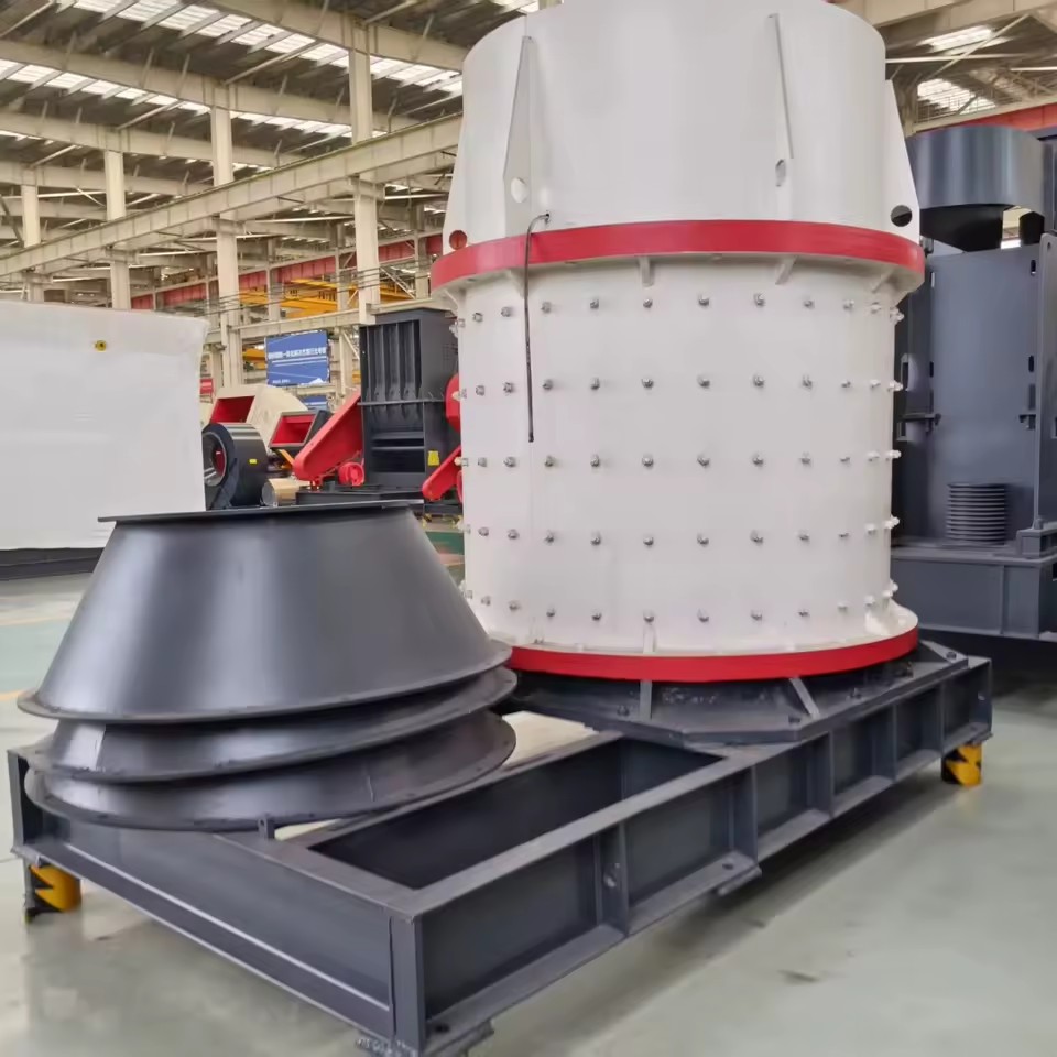 Small Quartz Limestone Rock Ore Mining Gearbox Bearing Combination Crusher Machine 30-100t/h AC Motor 1 Year Warranty