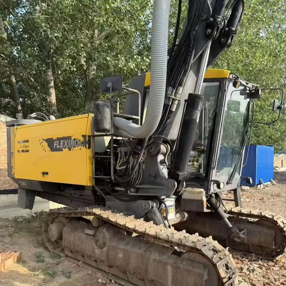 Used for Atlas Copco T35 Hydraulic Drill Rig Jumbo Fast Accurate Tunnel Drilling Components with Gear and Pump for Mining