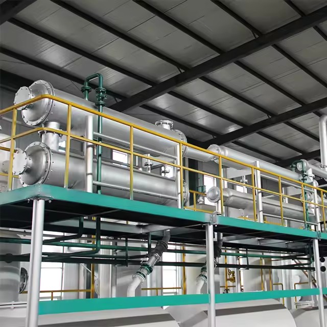 Plastic to Oil Machine Waste Plastic Pyrolysis Plant for Diesel and Fuel Oil Production Recycling Equipment Manufacturer