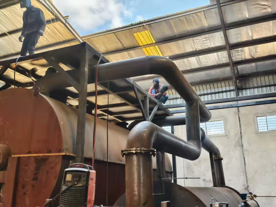 Waste Plastic Oil Yield Pyrolysis Plant Refinery Equipment for Fuel Oil to Distillate for Diesel or Gasoline