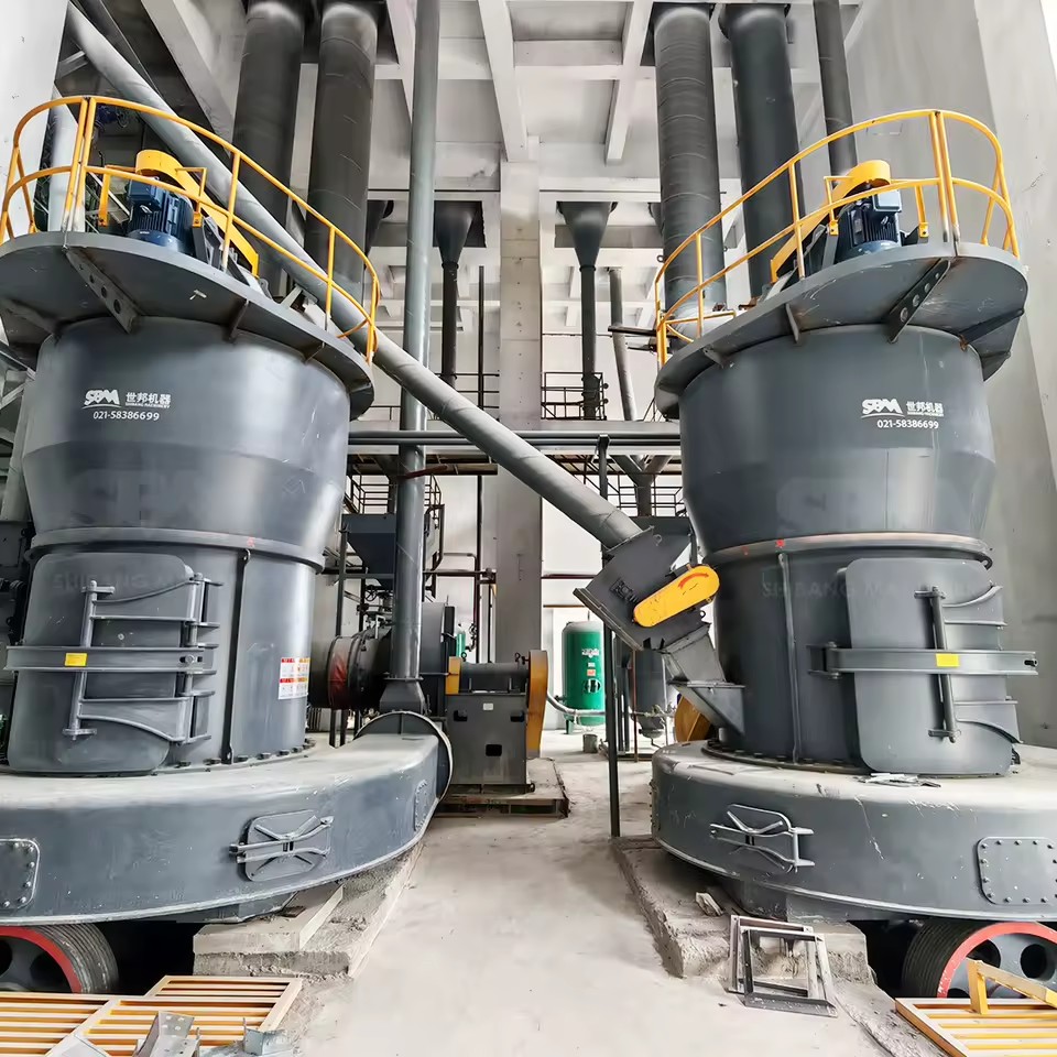 Factory Direct Sales Bearing Engine Barite Limestone Raymond Mill Calcium Carbonate Grinding Equipment Gypsum Powder