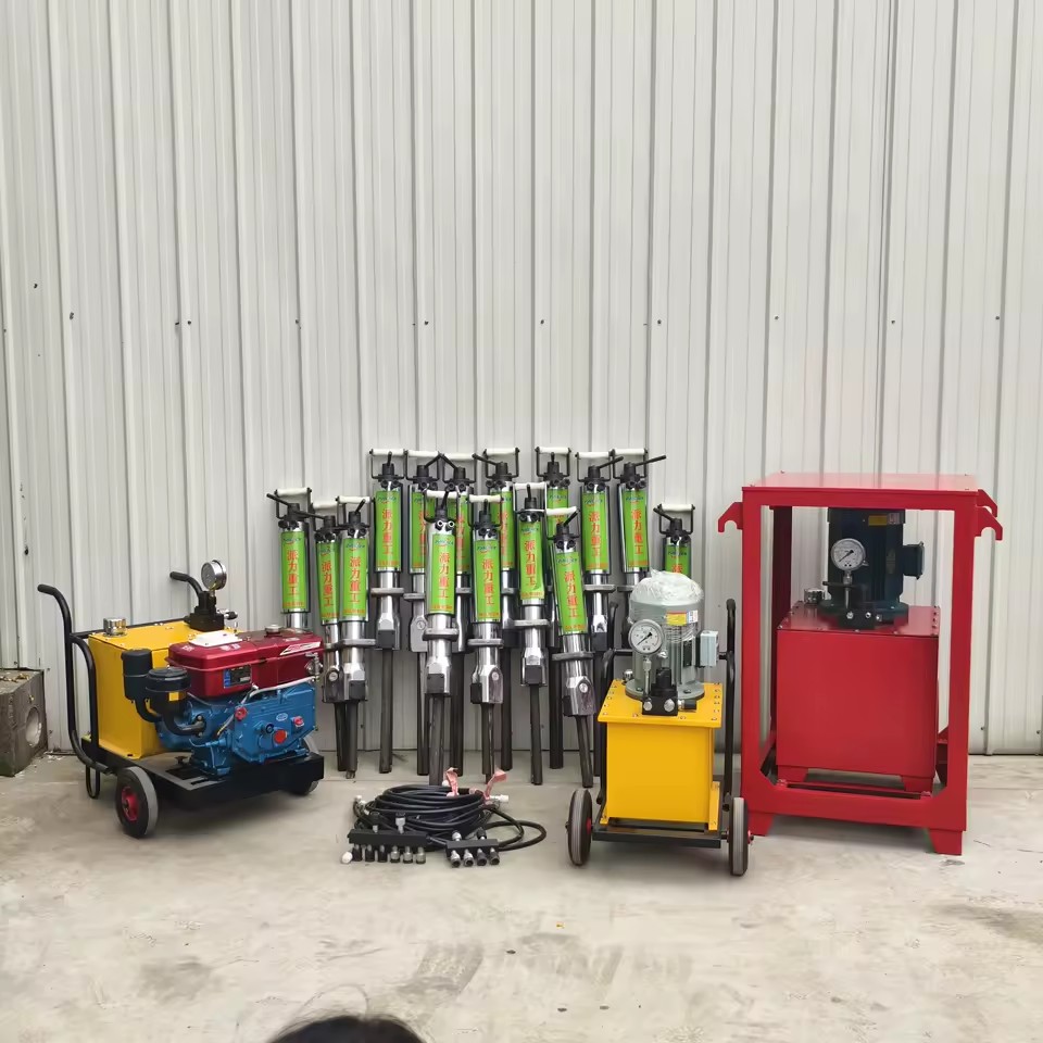 Hydraulic Rock Splitter for Stone Quarrying and Construction Demolition Without Explosives Hydraulic Rock Splitter