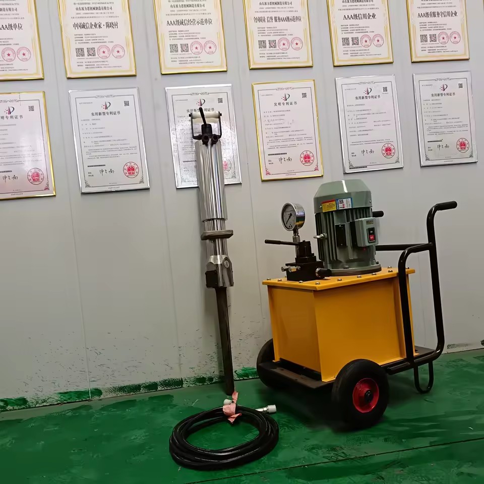 Integrated Manual Powerful Riffle Nonexplosive Hand Gasoline Hydraulic Wedge Piston Stone Hard Rock Splitters for Sale
