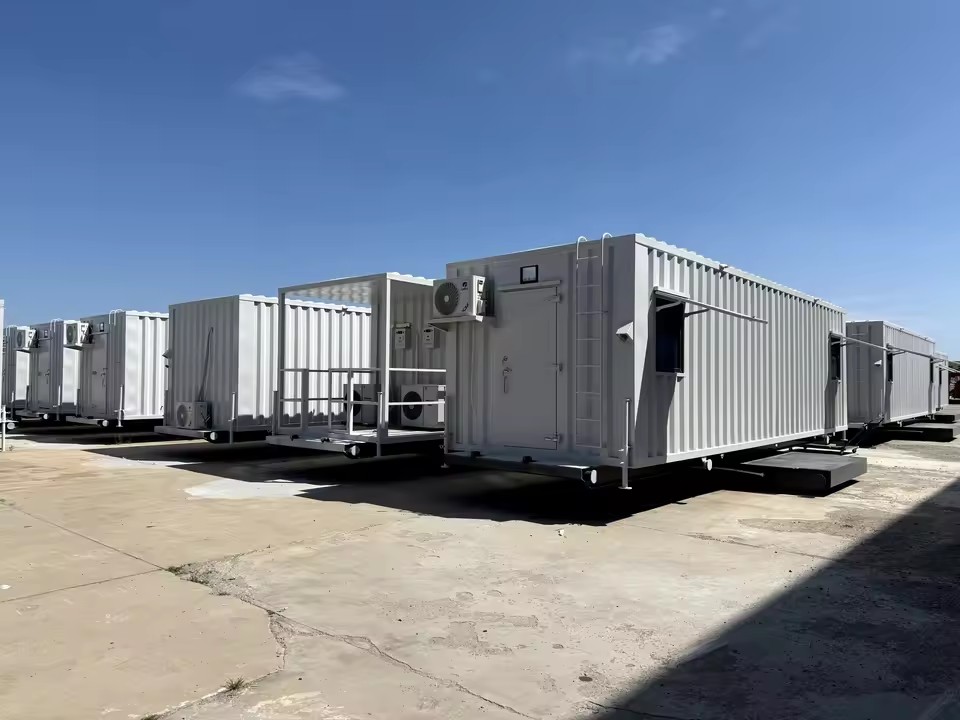 Heavy Duty Prefabricated Oilfield Camp House Large Flat Pack Container Living Quarters for Drilling Crew and Equipment