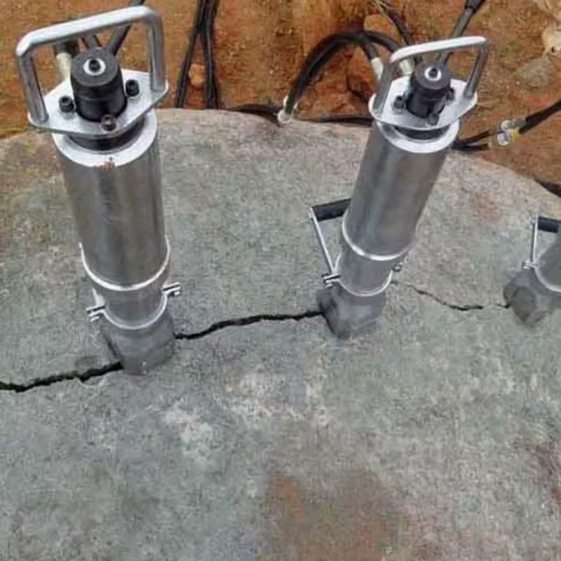 Portable Hydraulic Rock Drill Splitter Rock Breaking Static Blasting Concrete Pavement Splitting Gun
