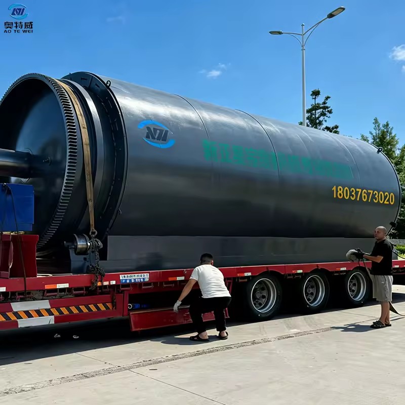 Long-Life Plastic Waste Petroleum Sludge Scrap Tires Convert Into Fuel Oil Waste Plastic Pyrolysis Machine
