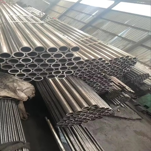 ASTM A333 Low Temperature Seamless Steel Pipe for LNG Service