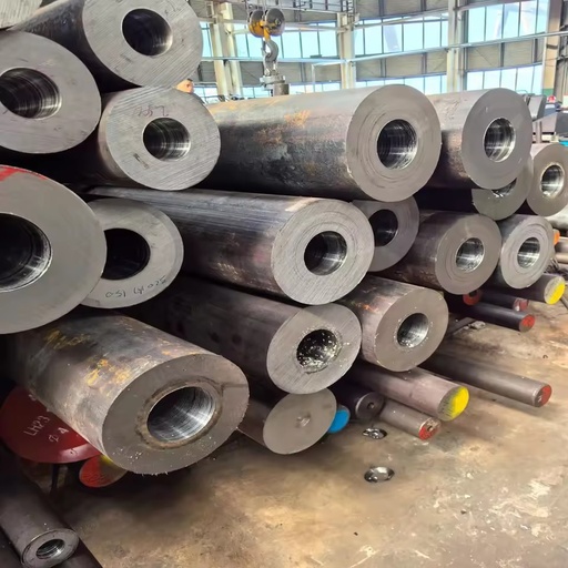 Thick Wall Seamless Steel Pipe for Heavy Machinery