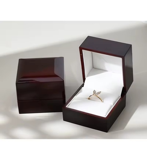 Wholesale Luxury PVC Leather Jewelry Box Square Ring Box Earring Case Jewelry Packaging Gift Box