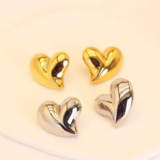 Stainless Steel Heart Love Stud Earrings Creative Metal High Quality Waterproof Romantic Chic Jewelry Women