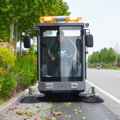 New Large Capacity Ride-On Industrial Sweeper High Efficiency Water Spraying for Heavy Duty Municipal Waste Cleaning Battery