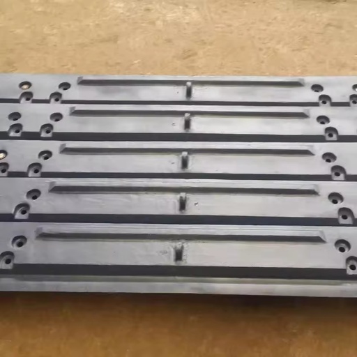 FLSmidth High Manganese Steel Apron Feeder Pan Casting Type Processing for Ore Mining