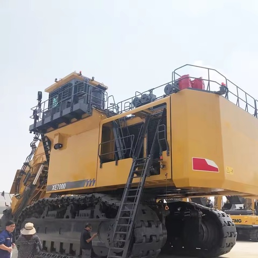 Chinese Top Brand XE7000 Mining Excavator Large Scale Open Pit Mining Equipment