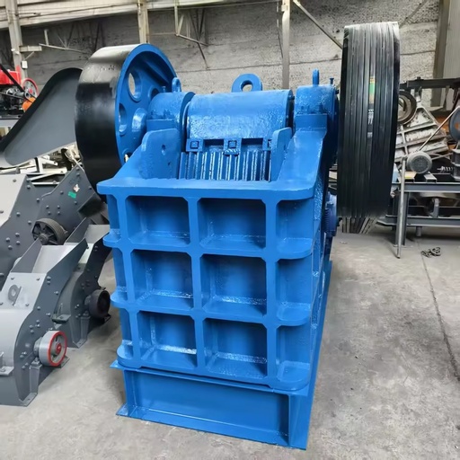 Hot-selling Small Crushers for the Mining Industry Can Crush Granite, Limestone, and Gold Ore. Jaw Crushers.