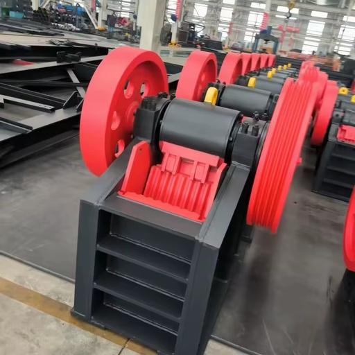 Industrial Jaw Crushers Are Used for Crushing Equipment in Rock Ore Mining.