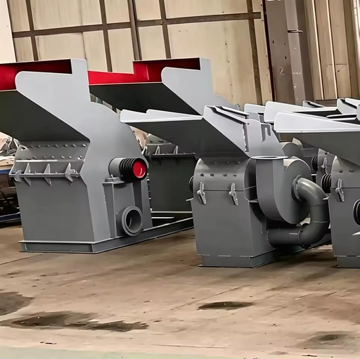 High Capacity diesel Hammer Crusher with Bearing Moving Jaws and Screening Unit for Mining Quarries