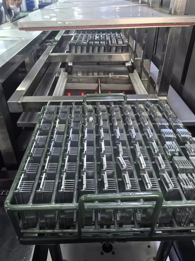 Advanced Water-Based Cleaner: Easy Rinsing & Low Residue | Optimized for Automated Production Lines | High-Efficiency Degreaser