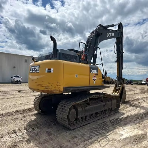 2019 300G LC Diesel Crawler Excavator High Performance Machine for Mining Digging and Site Development